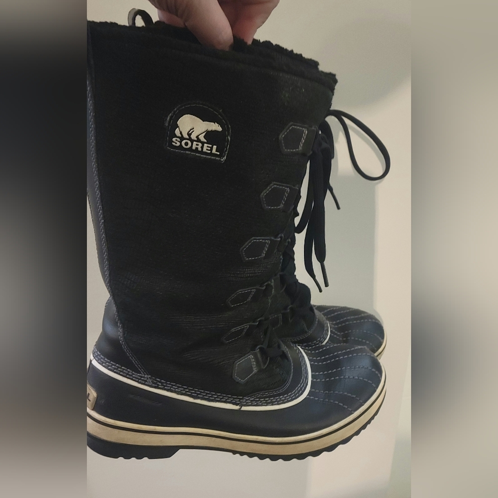 Sorel Tivoli Winter Boots Size 8 Womens
